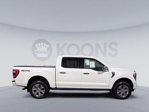 STAR WHITE METALLIC TRICOAT 2022 Ford F-150 Platinum