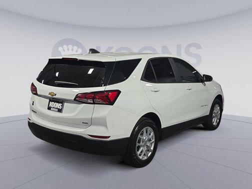 2022 Chevrolet Equinox LS