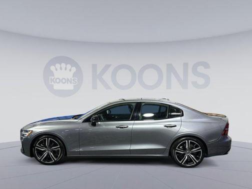 2019 Volvo S60 T6 R-Design