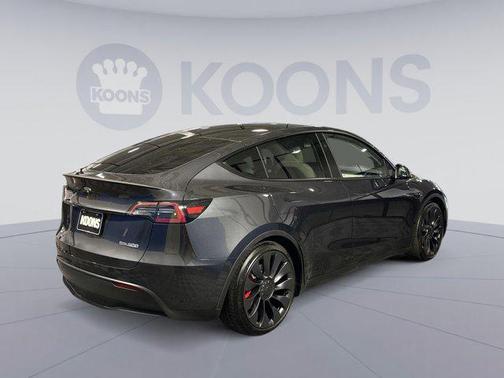 2024 Tesla Model Y Performance Dual Motor All-Wheel Drive