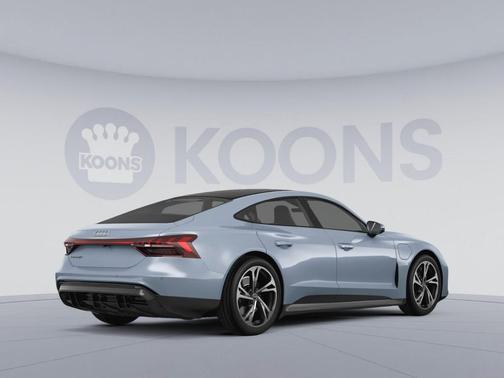 Kemora Gray Metallic 2023 Audi e-tron GT Premium Plus quattro