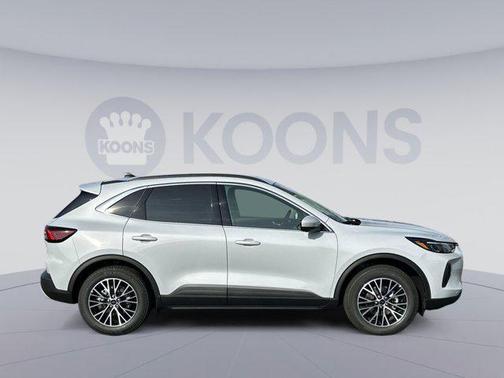 2025 Ford Escape SE