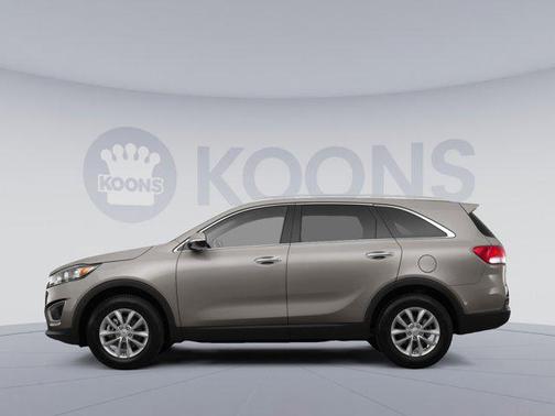 Titanium Silver 2017 Kia Sorento LX