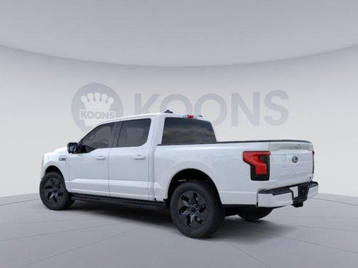 2025 Ford F-150 Lightning Flash