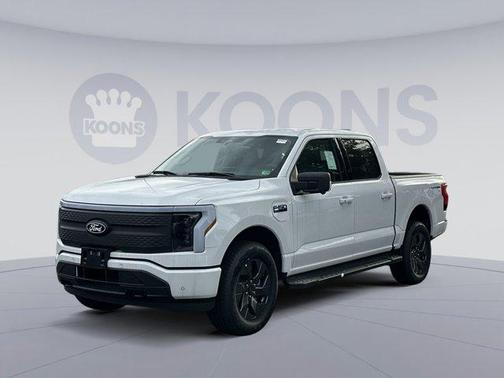 2025 Ford F-150 Lightning Flash