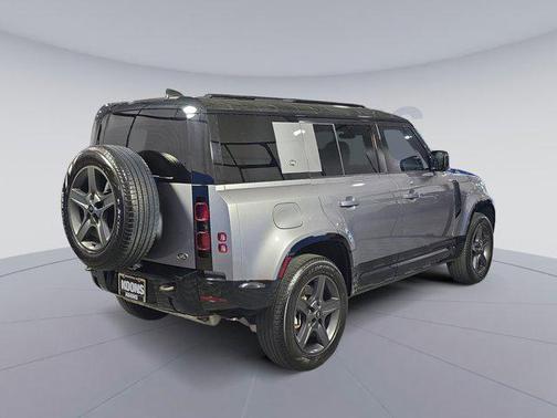 2023 Land Rover Defender 110 X-Dynamic SE