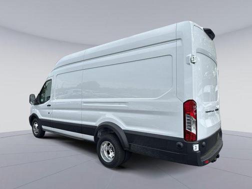 OXFORD WHITE 2026 Ford Transit-350 Base