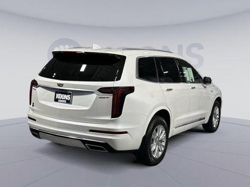 2023 Cadillac XT6 Luxury AWD