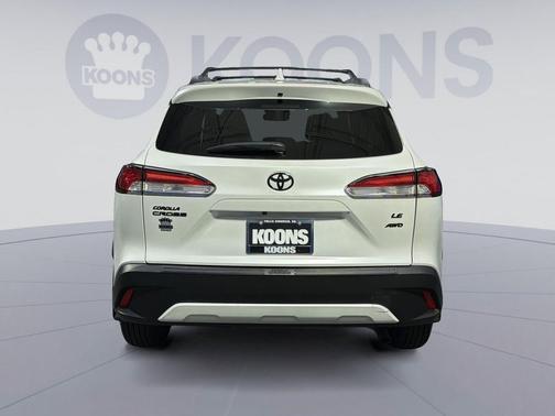 Wind Chill Pearl 2024 Toyota Corolla Cross LE