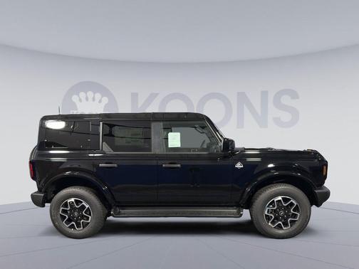 Shadow Black 2026 Ford Bronco Outer Banks
