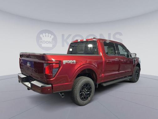 RUBY RED METALLIC TINTED CC 2026 Ford F-150 XLT
