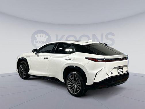 2023 Lexus RZ 450e Luxury
