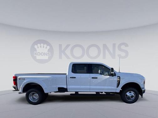 OXFORD WHITE 2026 Ford F-350 XLT