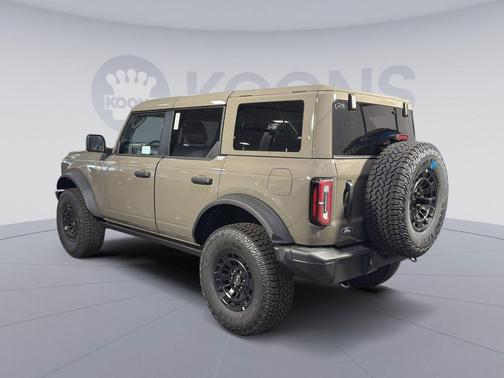 Gray 2026 Ford Bronco Badlands
