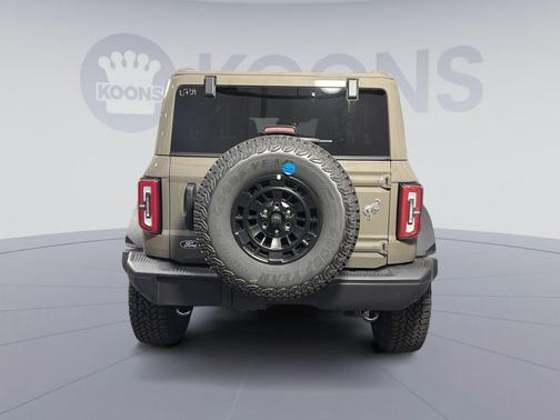 Gray 2026 Ford Bronco Badlands
