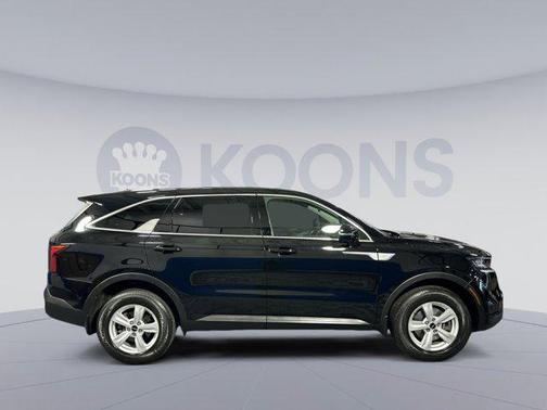 2022 Kia Sorento LX