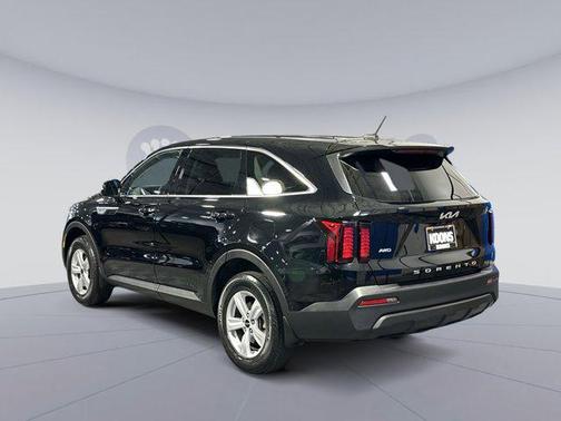 2022 Kia Sorento LX