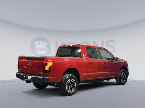 2023 Ford F-150 Lightning Pro