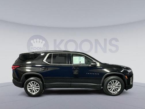 2022 Chevrolet Traverse LT Cloth