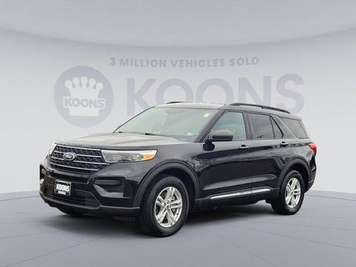 Photo 2 of 37 of 2020 Ford Explorer XLT