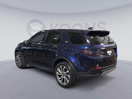 Byron Blue Metallic 2020 Land Rover Discovery Sport SE