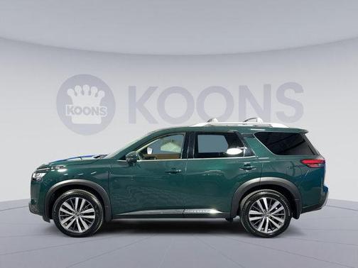 2022 Nissan Pathfinder Platinum 4WD
