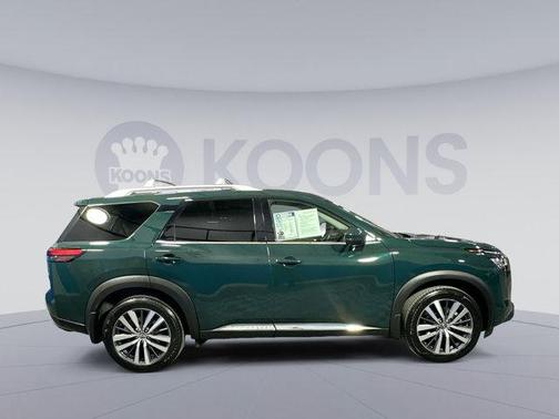 2022 Nissan Pathfinder Platinum 4WD