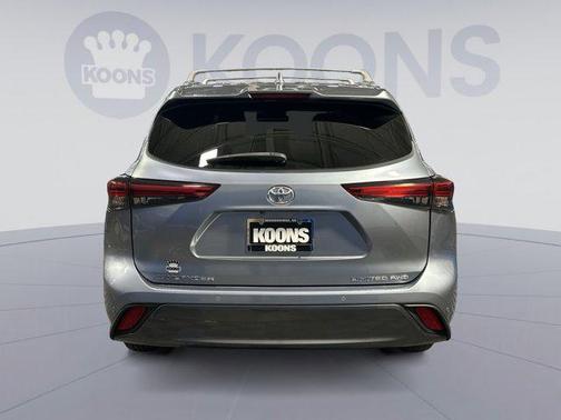 2022 Toyota Highlander Limited