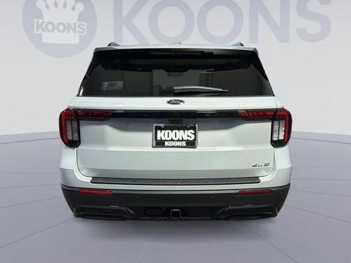SPACE WHITE METALLIC 2026 Ford Explorer ST-Line
