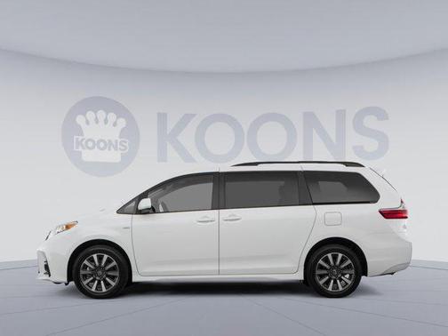 2020 Toyota Sienna SE