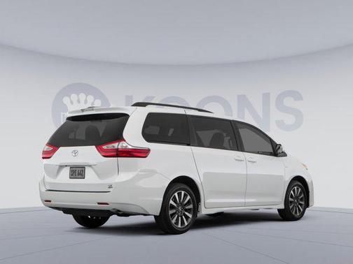 2020 Toyota Sienna SE