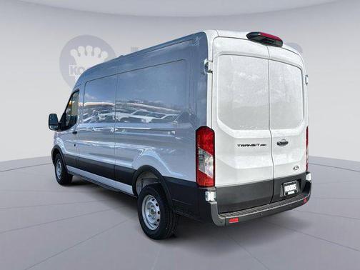 Oxford White 2026 Ford Transit-250 Base