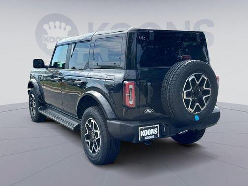 SHADOW BLACK 2026 Ford Bronco Outer Banks