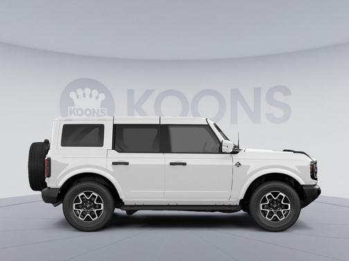 OXFORD WHITE 2026 Ford Bronco Outer Banks