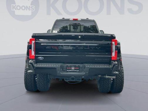 2025 Ford F-350 Platinum