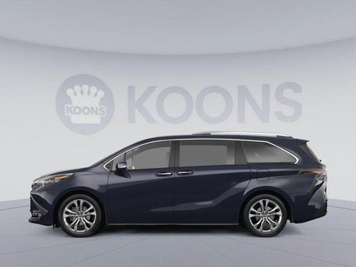 2022 Toyota Sienna Platinum 7 Passenger