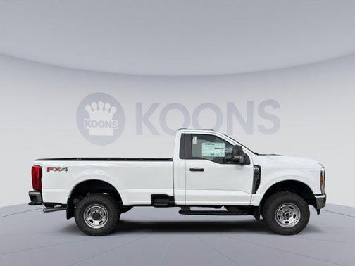 OXFORD WHITE 2026 Ford F-350 XL