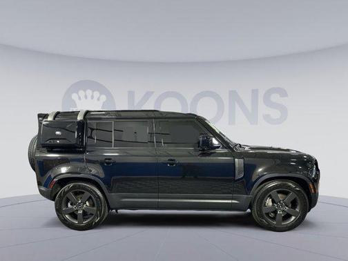 2022 Land Rover Defender 110 SE