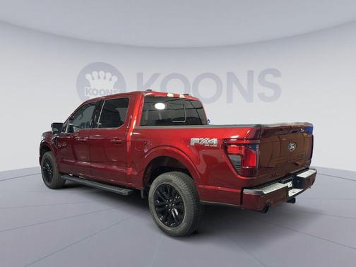 RUBY RED METALLIC TINTED CC 2026 Ford F-150 XLT