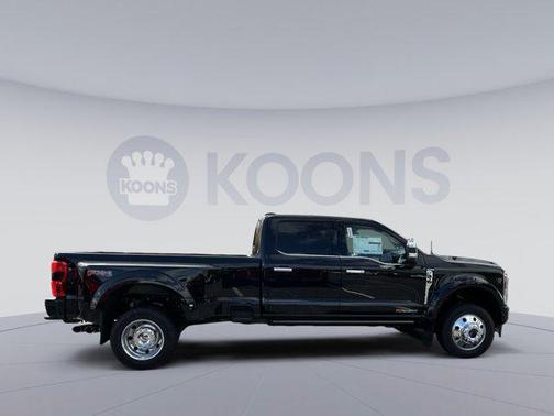 2026 Ford F-450 Platinum