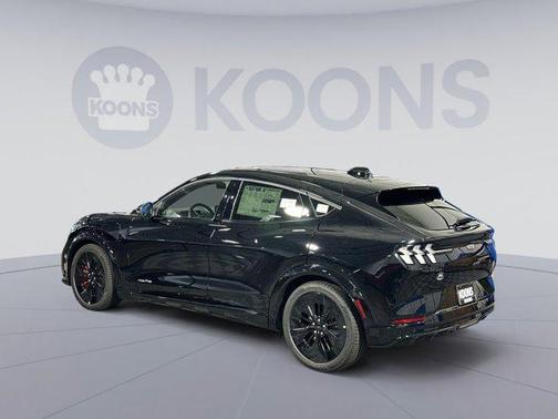 2025 Ford Mustang Mach-E GT