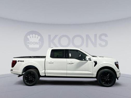 STAR WHITE METALLIC TRICOAT 2025 Ford F-150 Platinum