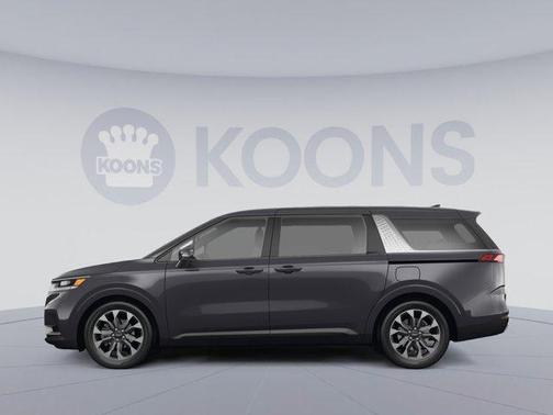 2023 Kia Carnival SX