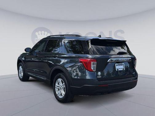 STONE BLUE METALLIC 2022 Ford Explorer XLT