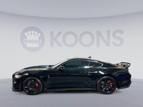 2022 Ford Shelby GT500 Base