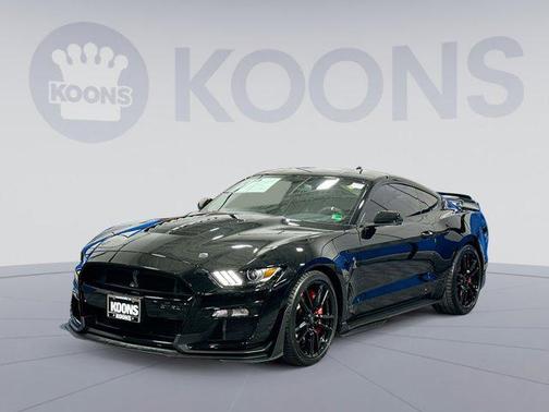 2022 Ford Shelby GT500 Base