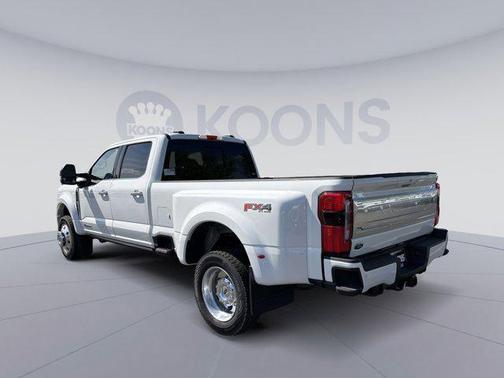 STAR WHITE 2026 Ford F-450 Platinum