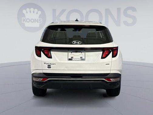 2023 Hyundai TUCSON SE