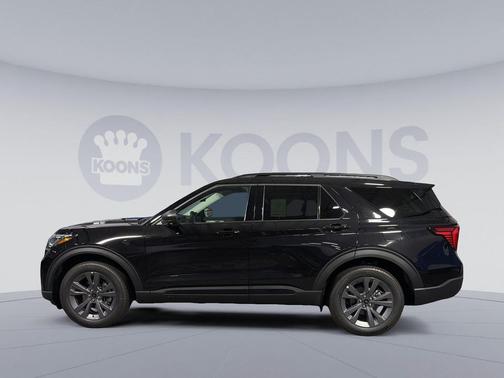 AGATE BLACK METALLIC 2026 Ford Explorer Active