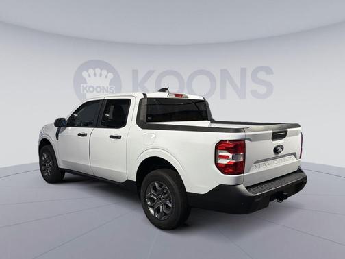 OXFORD WHITE 2026 Ford Maverick XLT